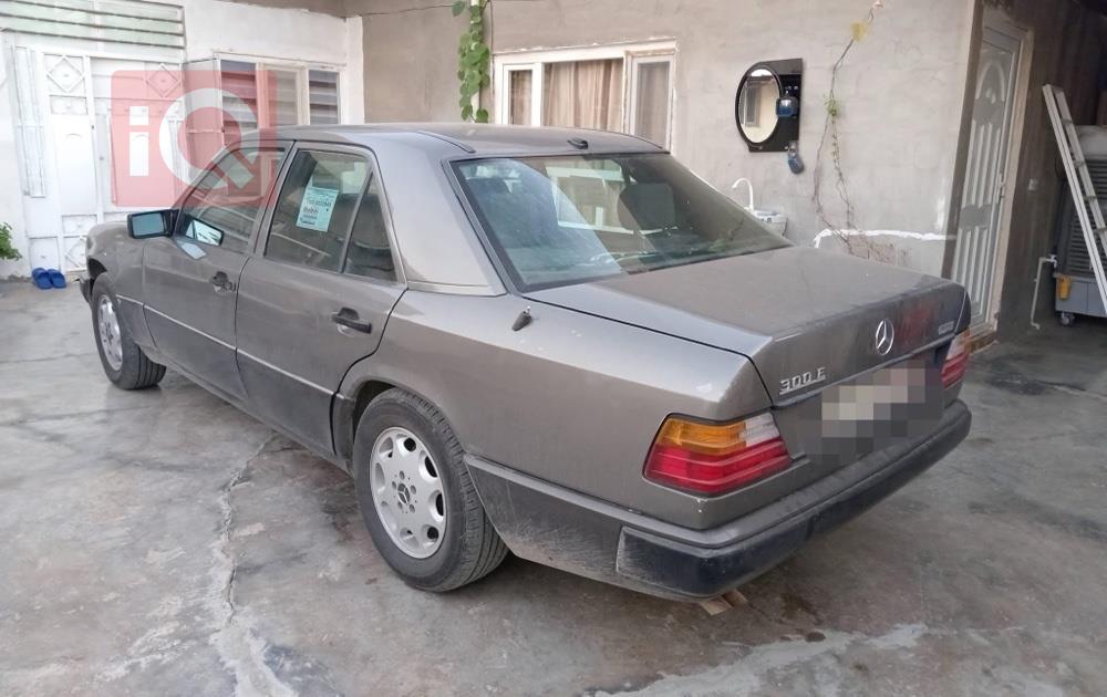 مرسيدس بنز E-Class